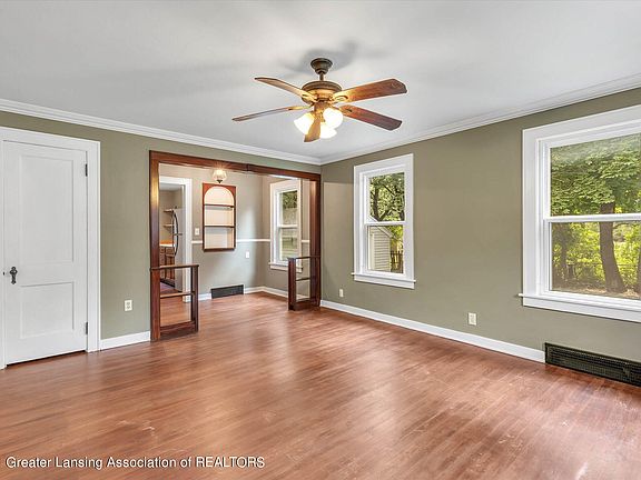 4th image of 1519 Bassett St