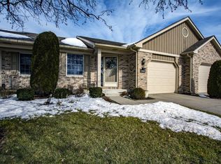 1494 Hampton Cir, Goshen, IN 46526