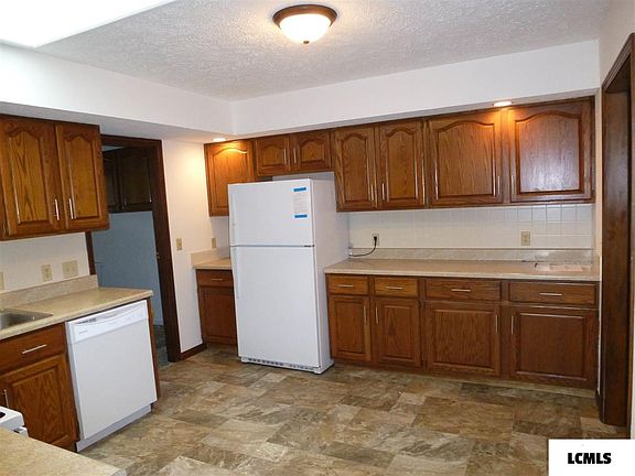 3rd image of 230 Crestwood Dr