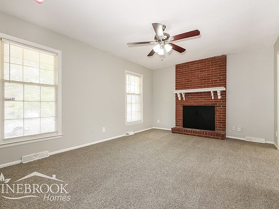 3rd image of 7825 E 117th Pl