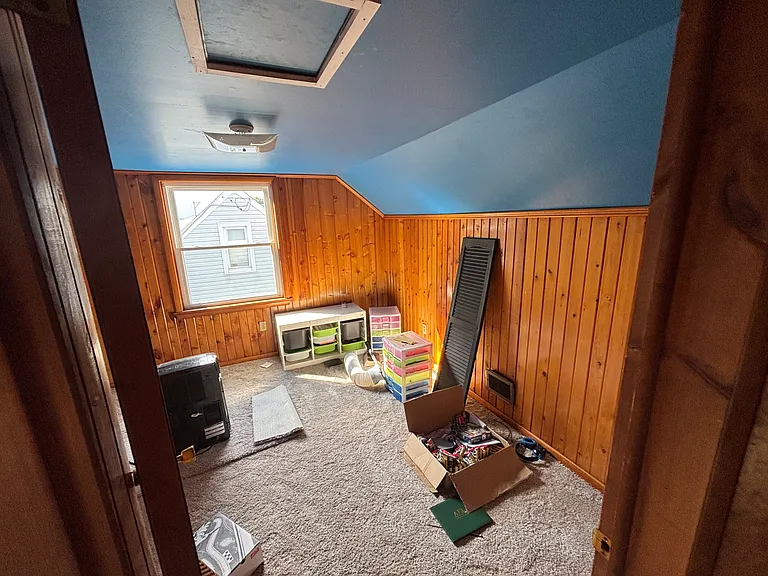 108 Pearl St — Photo 32