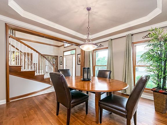 4th image of 13334 Wellesley Dr