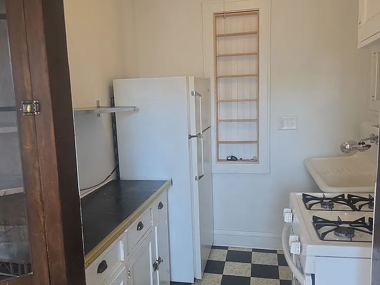 231 Dayton Ave — Photo 13