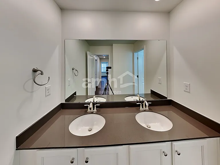 555 Rivermist Dr — Photo 27