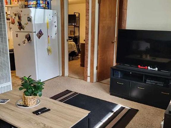 3rd image of 725 S 7th Ave APT 4