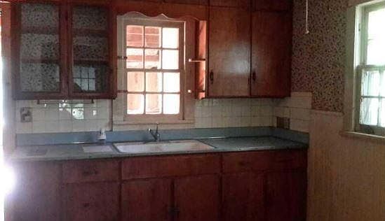 2nd image of 428 S 4th St #1/2
