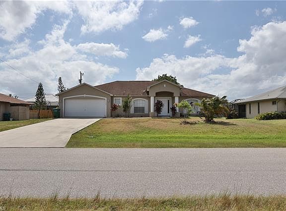 4th image of 1107 SW 40th Ter