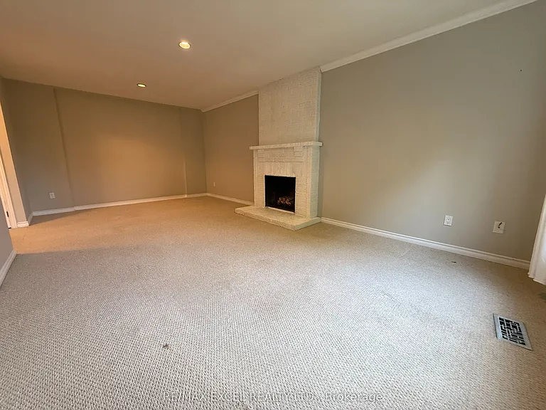 197 Lancaster Ave #LOWER — Photo 3