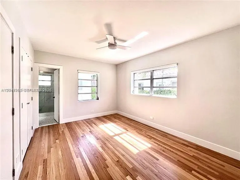 2245 SW 25th Ter #2245 — Photo 7