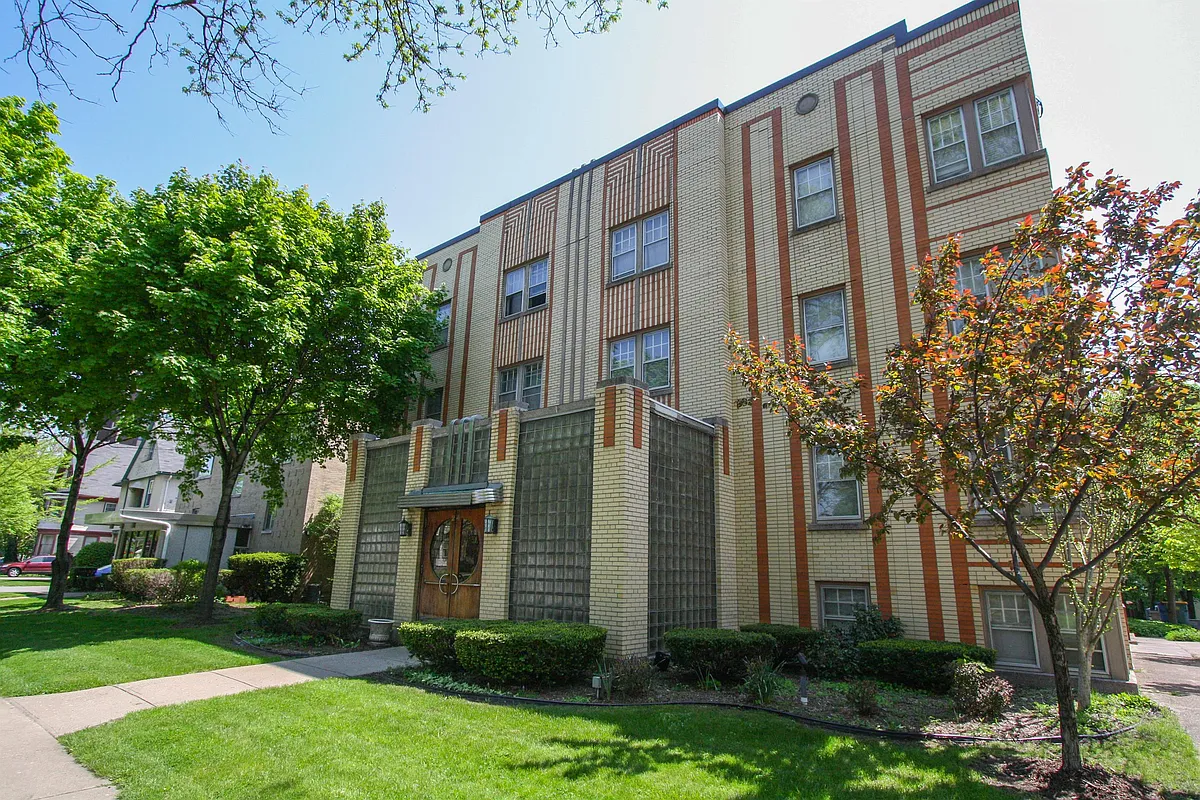 Building Photo - 24 N Goodman St #3B