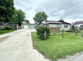 26030 Locust Grove Rd, New Holland, OH 43145