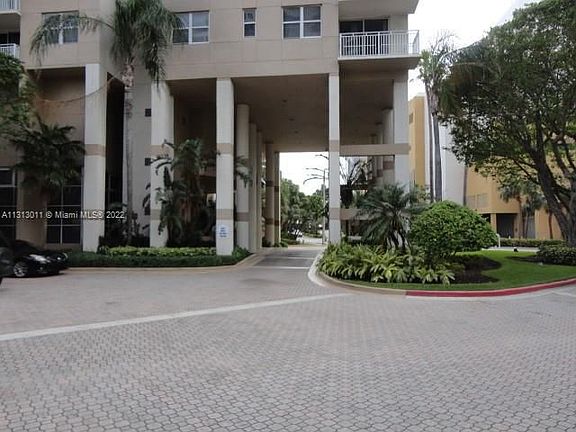 4th image of 770 Claughton Island Dr APT 2006