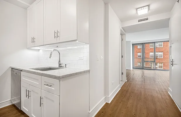 Rented by Mirador Real Estate | media 1