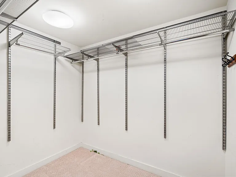 1515 15th St NW #201 — Photo 32