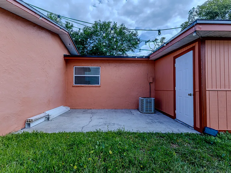 212 Tennessee Ave — Photo 7