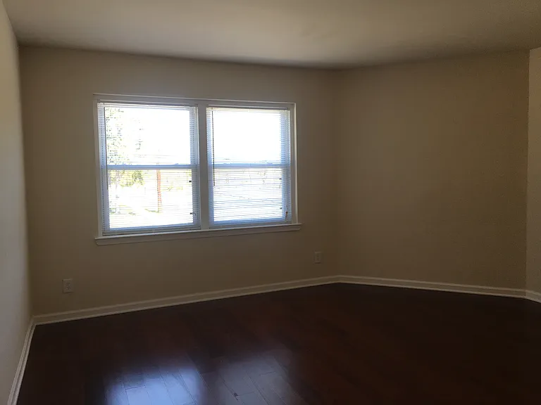 1 Pennsylvania Rd #4 — Photo 24