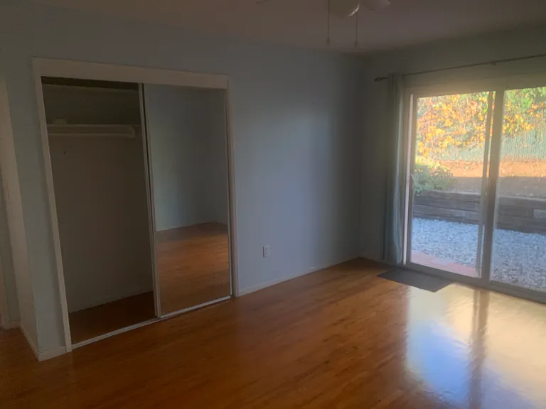 415 W Campus View Dr — Photo 25