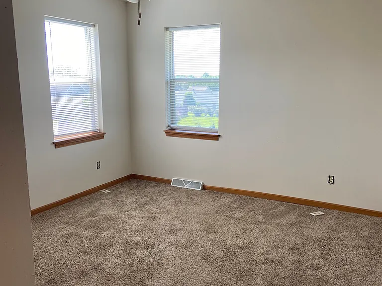 514 N Westmount Dr #1 — Photo 21