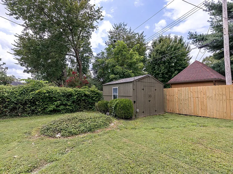 1819 Fleming Rd — Photo 42