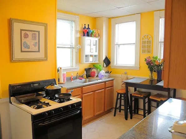 539 Washington St #2, Boston, MA 02135
