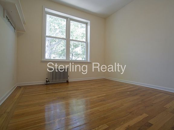 3rd image of 2369 28th St #2R
