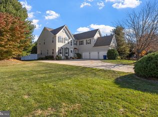 1 Turnbridge Dr, Lumberton, NJ 08048