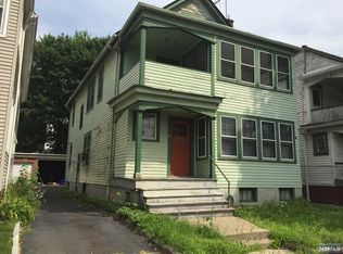 32 So 20th St, East Orange, NJ 07018