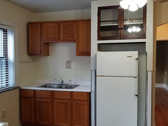 5th image of 4951 Mardel Ave #A