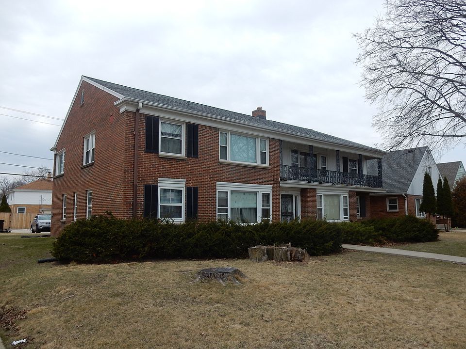 3227 S 35th