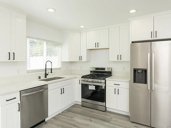 3rd image of 430 47th St