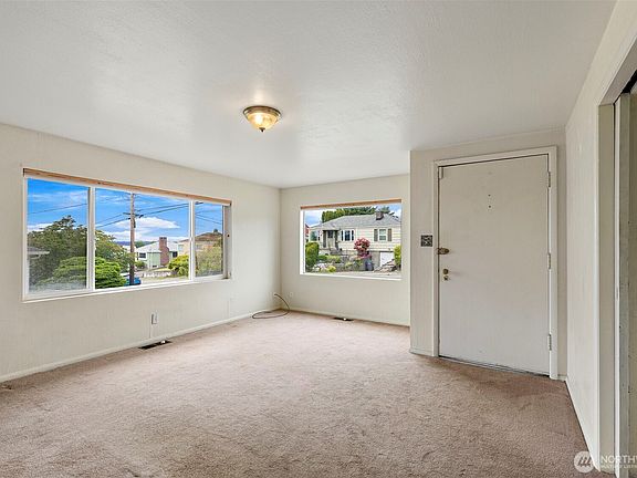 3rd image of 1340 Vandalia Avenue