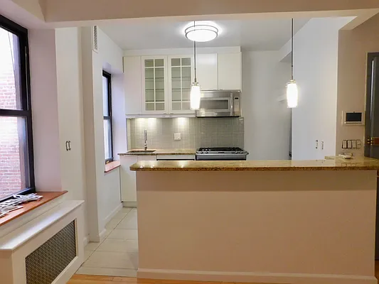 Rented by NYC Village Real Estate | media 21