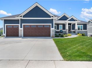 819 Steven Vw, Waunakee, WI 53597