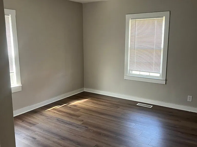 640 Highpoint Dr — Photo 10
