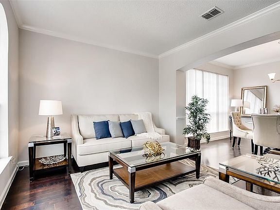 2nd image of 7025 Park Hill Trl