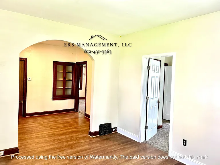 1336 E Indiana St — Photo 3