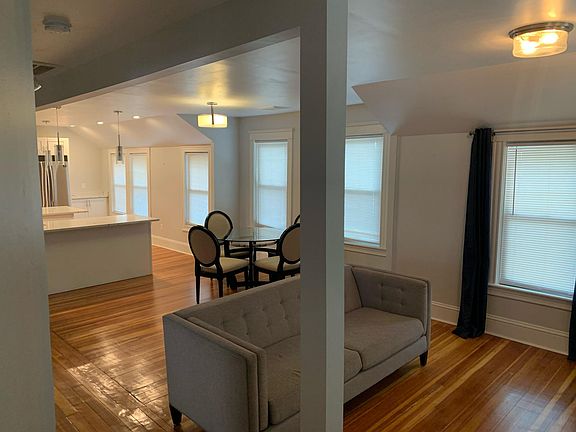 3rd image of 220 Cypress St #3