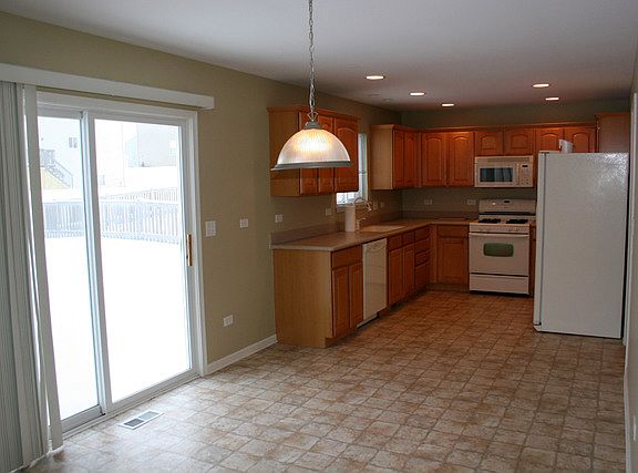 3rd image of 349 Kennedy Dr