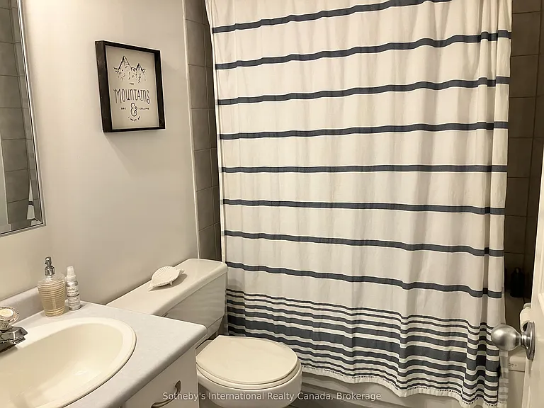 146 Settlers Way #17 — Photo 10