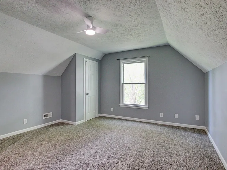 180 Kings Deer Dr — Photo 38