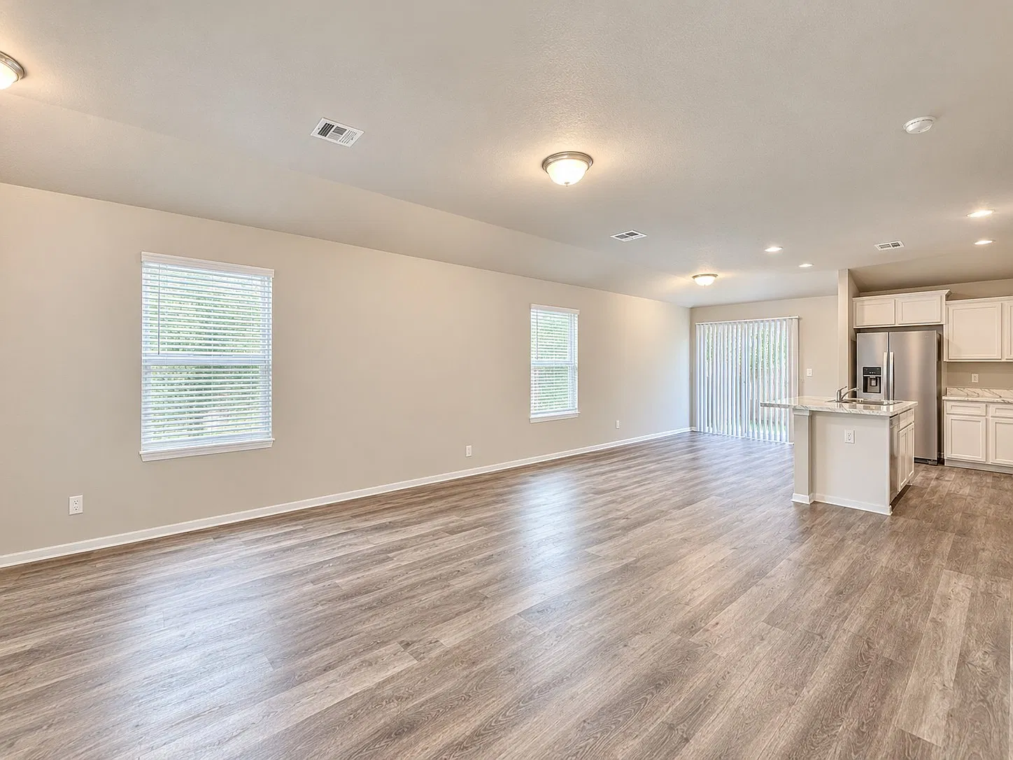 3 bed, 1308 sqft, $1,800 — Photo 4