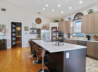 320 1st St, Neptune Beach, FL 32266