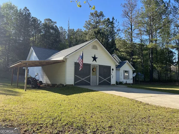127 Jenny Rd, Grantville, GA 30220
