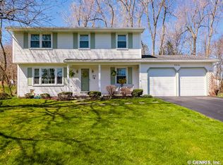 23 Ambleside Dr, Fairport, NY 14450