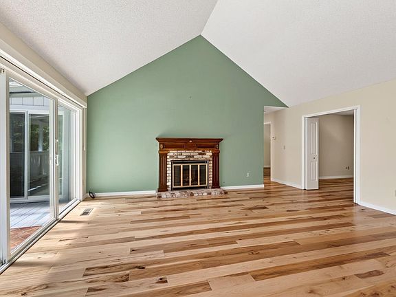 2nd image of 6447 Mesa Oaks Court