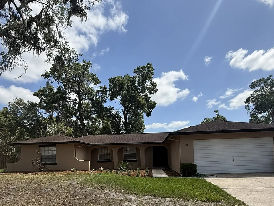 94 Sweetbriar Br