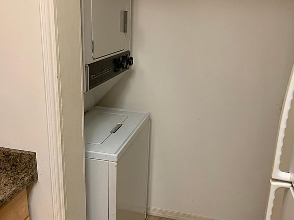 4th image of 37 Mission Wood Way