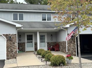 N4237 Alpine Village Ln UNIT 3, Cambridge, WI 53523