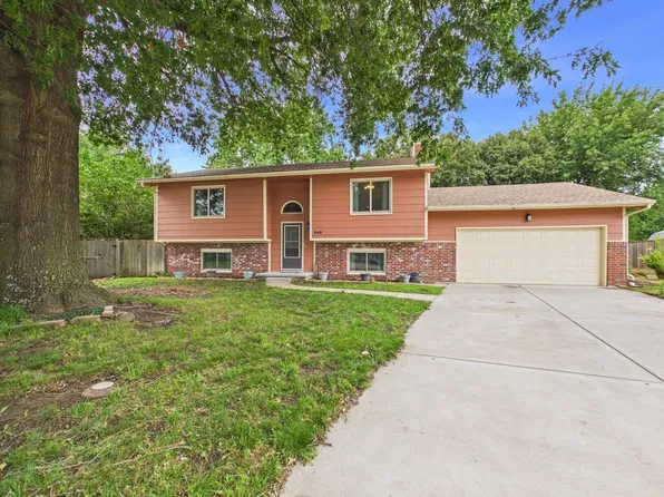 245 N Cherokee Ct, Kechi, KS 67067