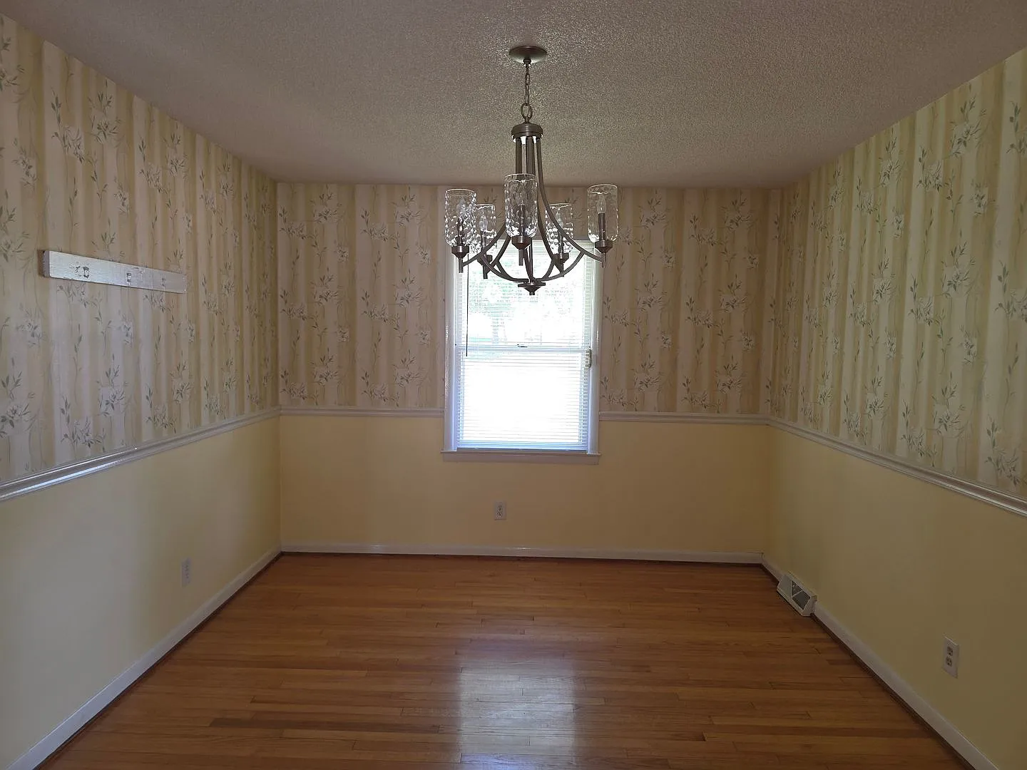 Orangeburg — Photo 3